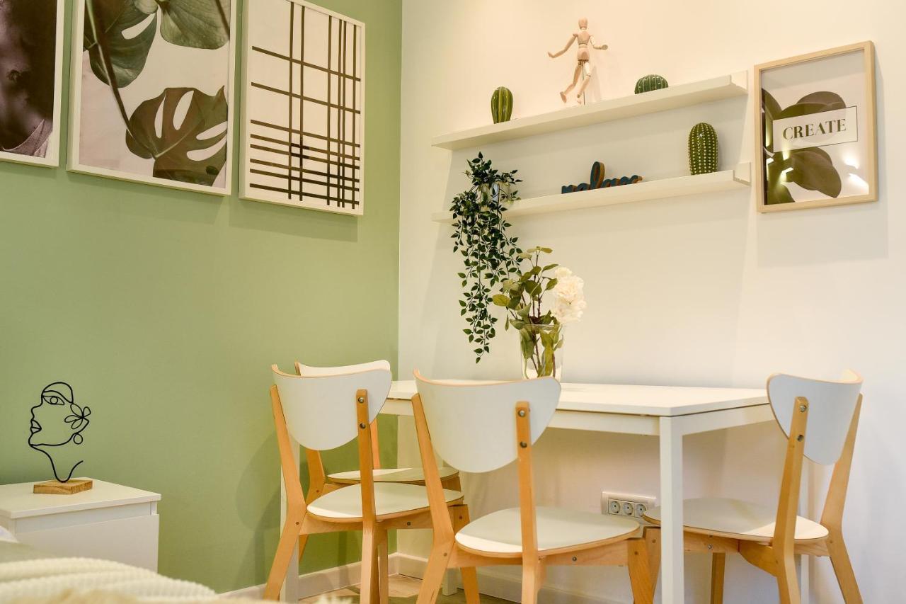 Spacious 1Br In The City Center - Amazing For Extended Stays 부쿠레슈티 외부 사진